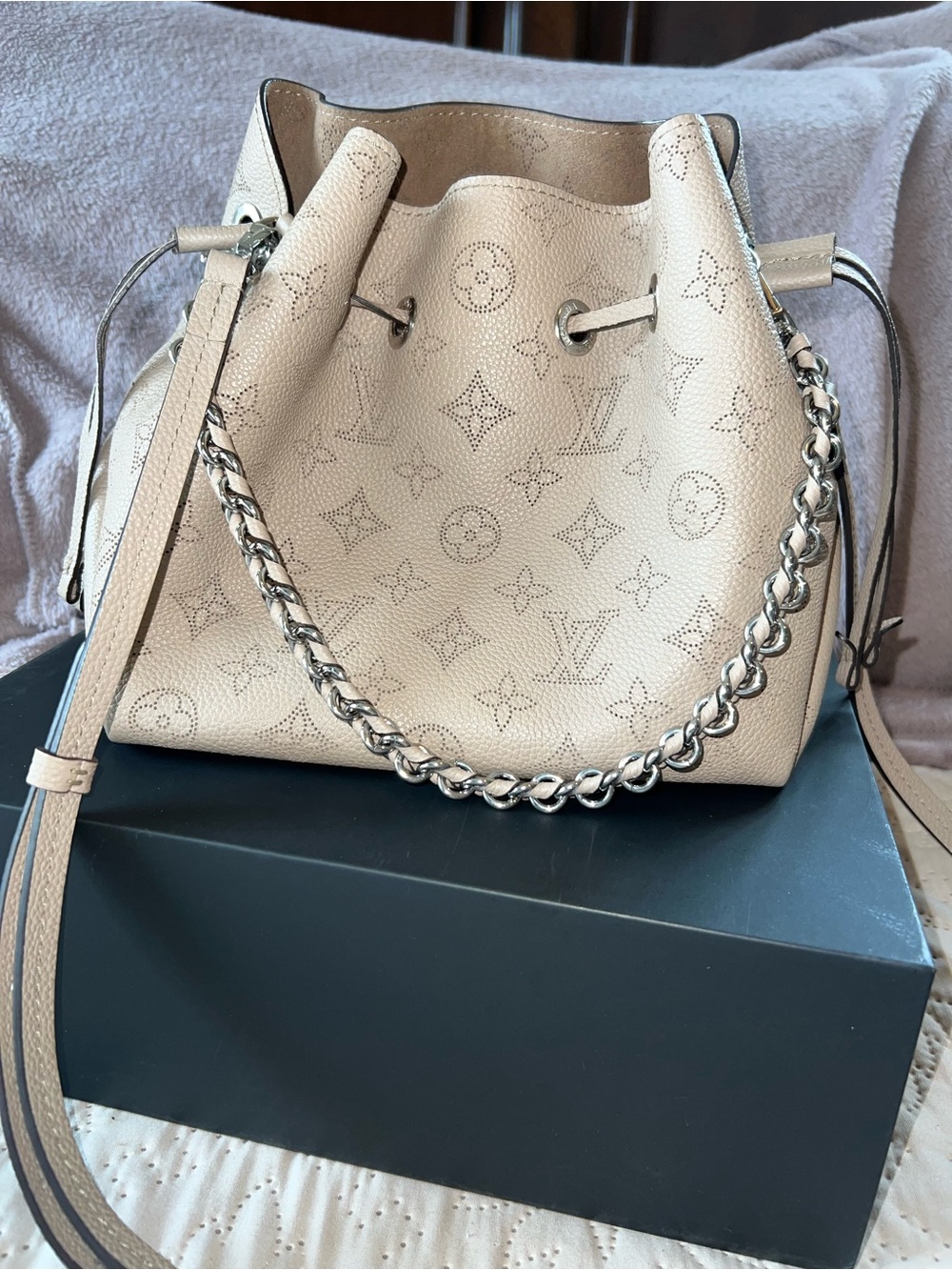 Louis Vuitton Beige Monogram Mahina Drawstring Shoulder Bag with Chain